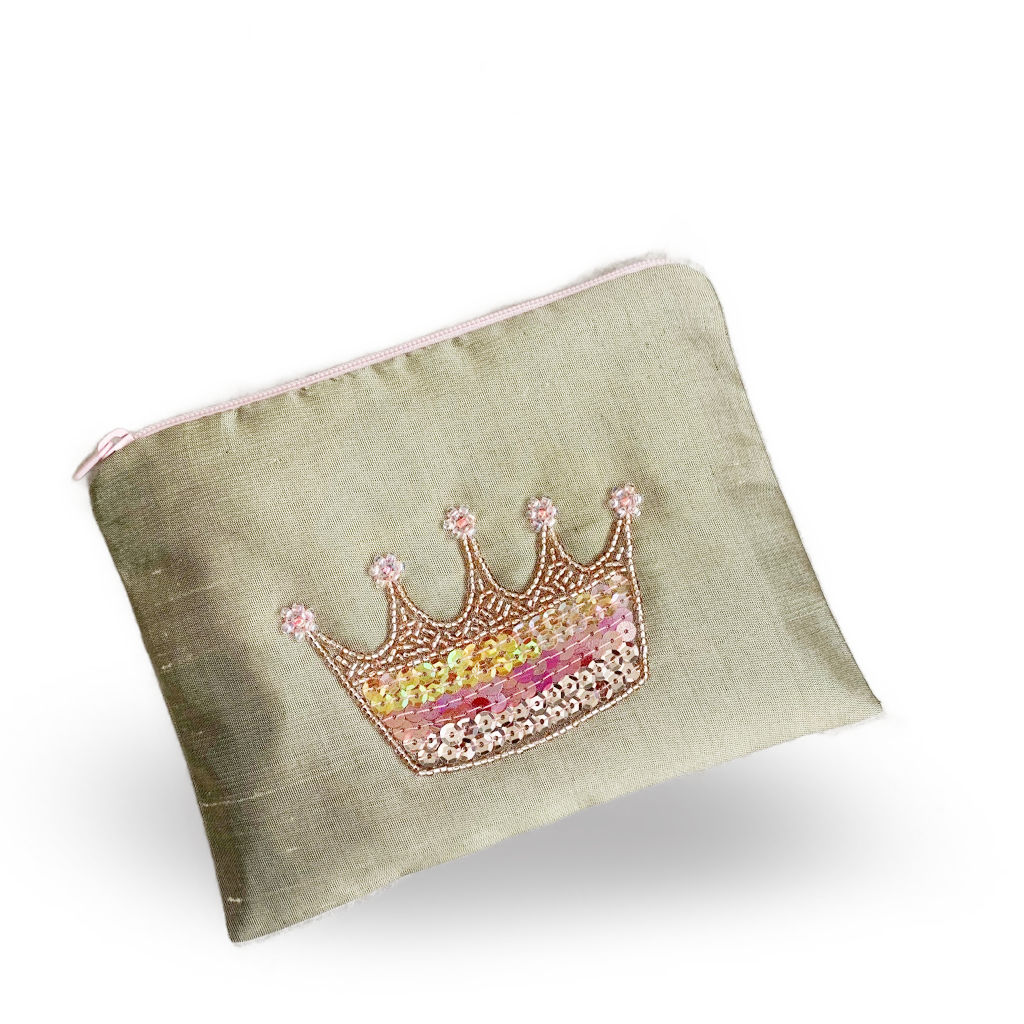 クラウンポーチ