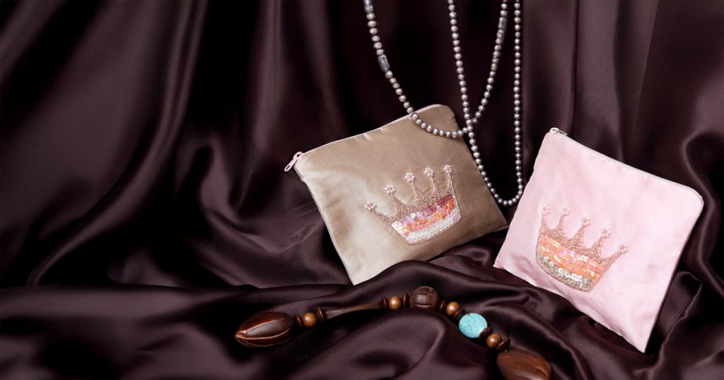 クラウンポーチ